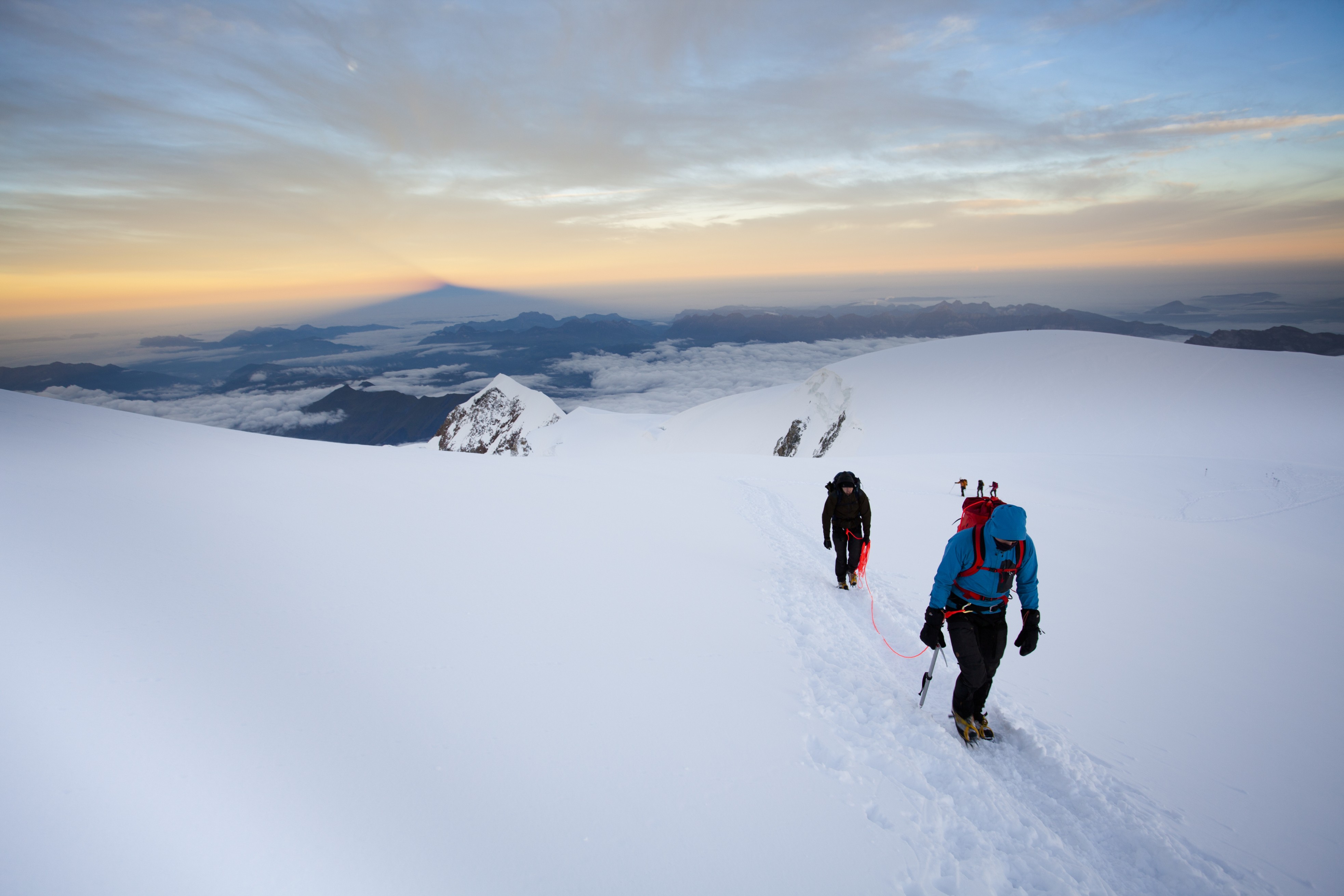 How the Body Copes Above 8,000 Meters