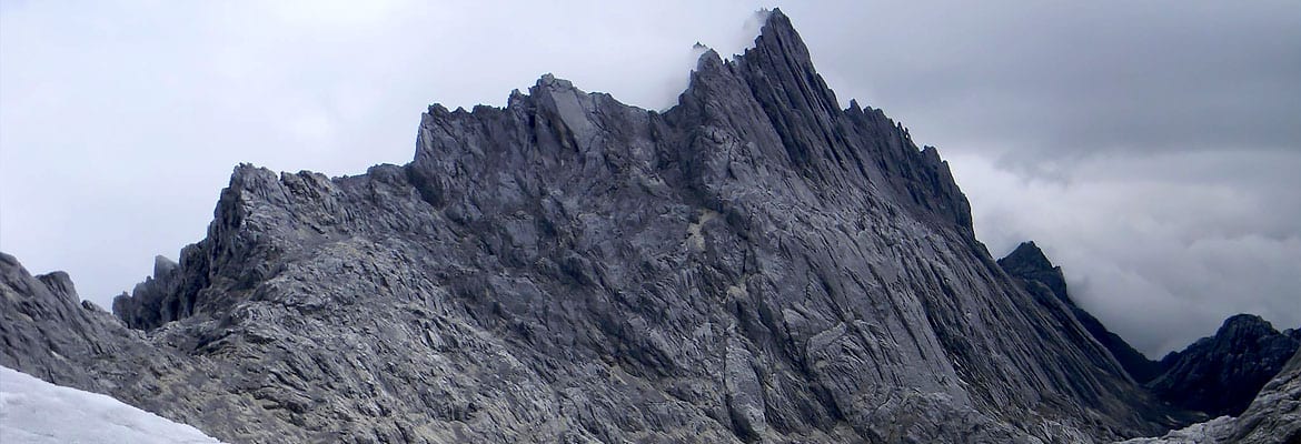 Climbing Carstensz Pyramid (2026–27): Access, Permits, Helicopter Route, Difficulty and the Climb