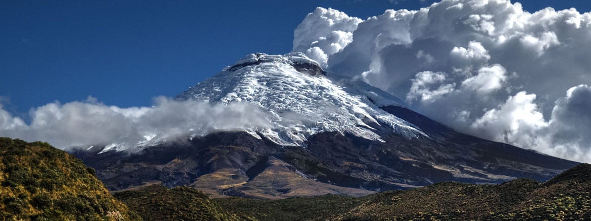 Cotopaxi Climbing Guide: Route, José Rivas Refuge, Season, Volcanic Activity and Verified Reviews