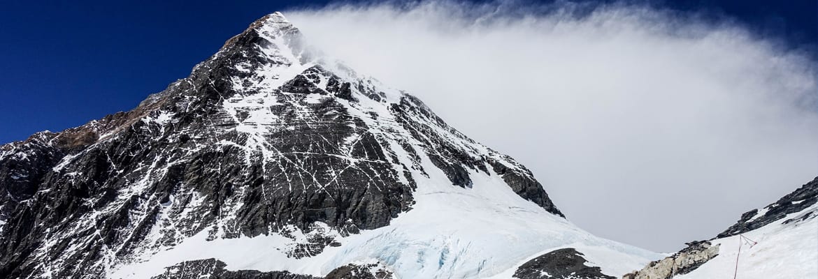 Everest – How Much Is an Everest Permit? Nepal Royalty by Season