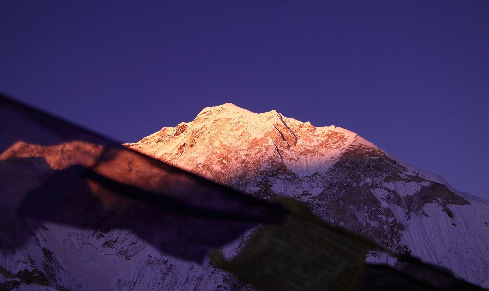 Baruntse Expedition Guides: Verified Reviews and Climbing Guide | ExpedReview